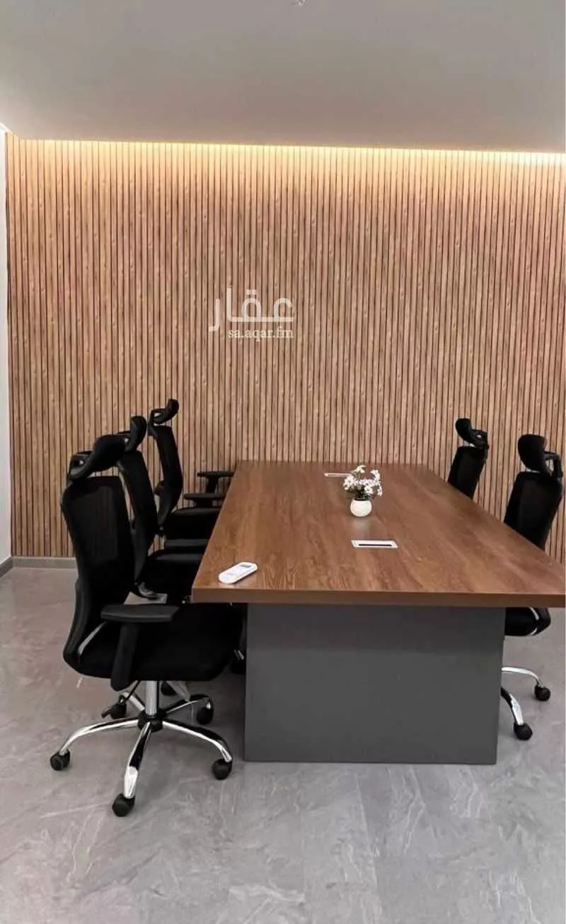 مكتب تجاري للإيجار في شارع طريق الامير تركي بن عبدالعزيز الاول, حي أم الحمام الشرقي, مدينة الرياض, منطقة الرياض 1 صورة
