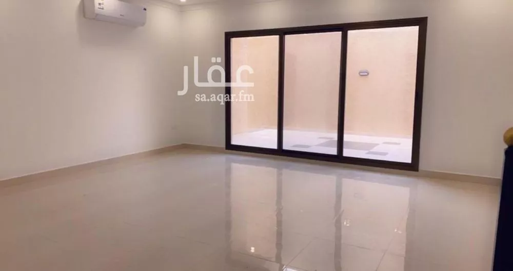 فيلا للإيجار في شارع 17ب, حي الشراع, مدينة الخبر, المنطقة الشرقية 1 صورة