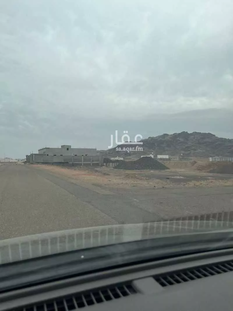 أرض للبيع في شارع الحناكيه 23, حي مخطط الآمتداد الغربي, مدينة الحناكيه, منطقة المدينة المنورة 1 صورة