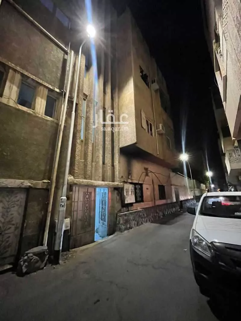 عمارة للبيع في شارع عبدالوهاب اليافعى, حي الجمعة, مدينة المدينة المنورة, منطقة المدينة المنورة 1 صورة