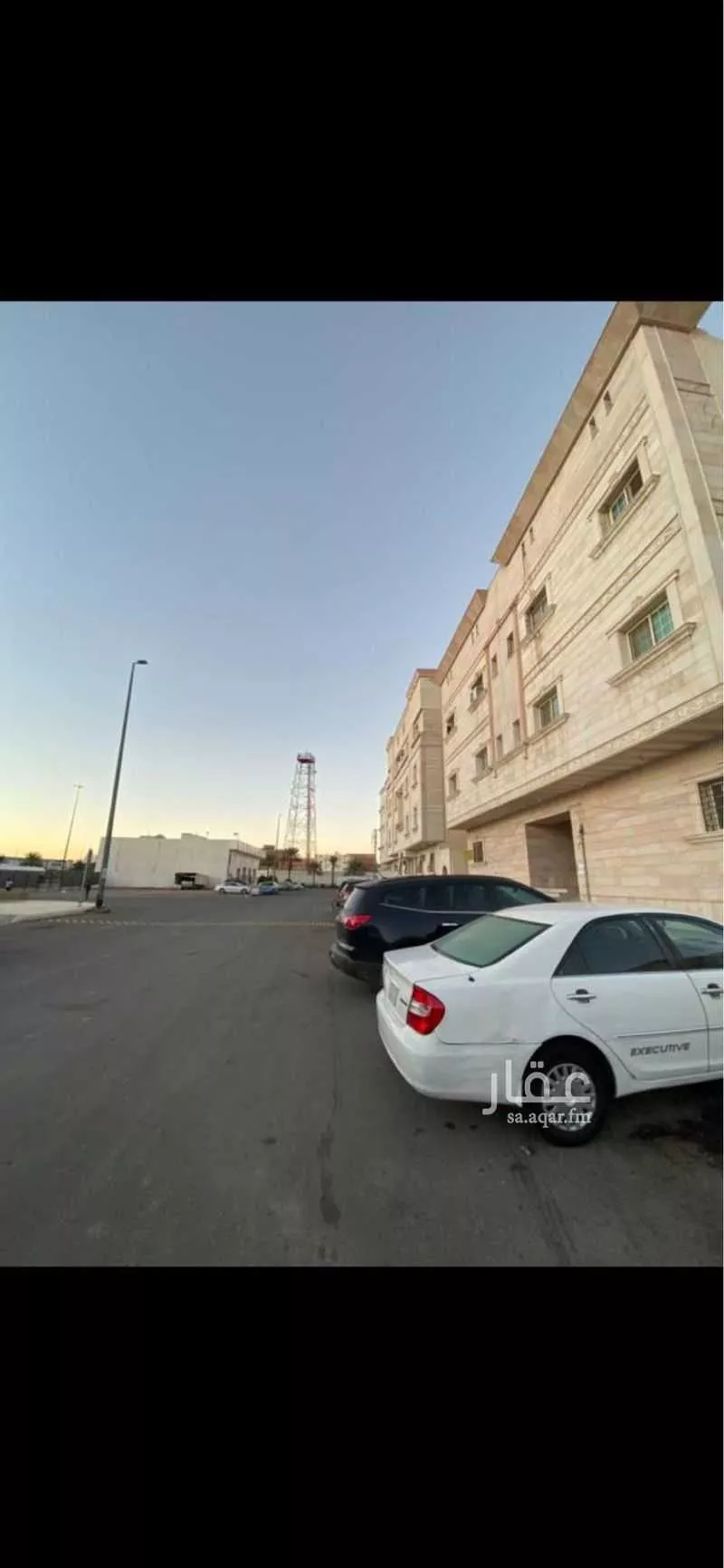 عمارة للبيع في شارع روح بن القاسم, حي العصبة, مدينة المدينة المنورة, منطقة المدينة المنورة 1 صورة