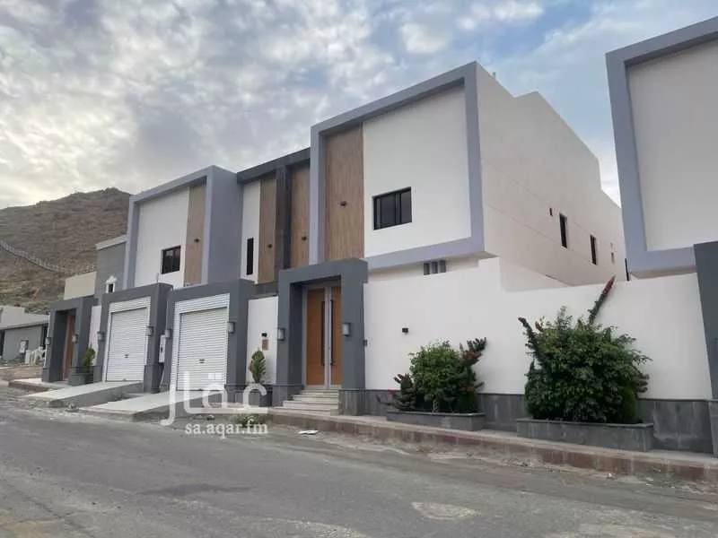 فيلا للبيع في شارع عبد المحسن المنيع, حي أم الرصف, مدينة امارة منطقة مكة المكرمة - الطائف, منطقة مكة المكرمة 1 صورة