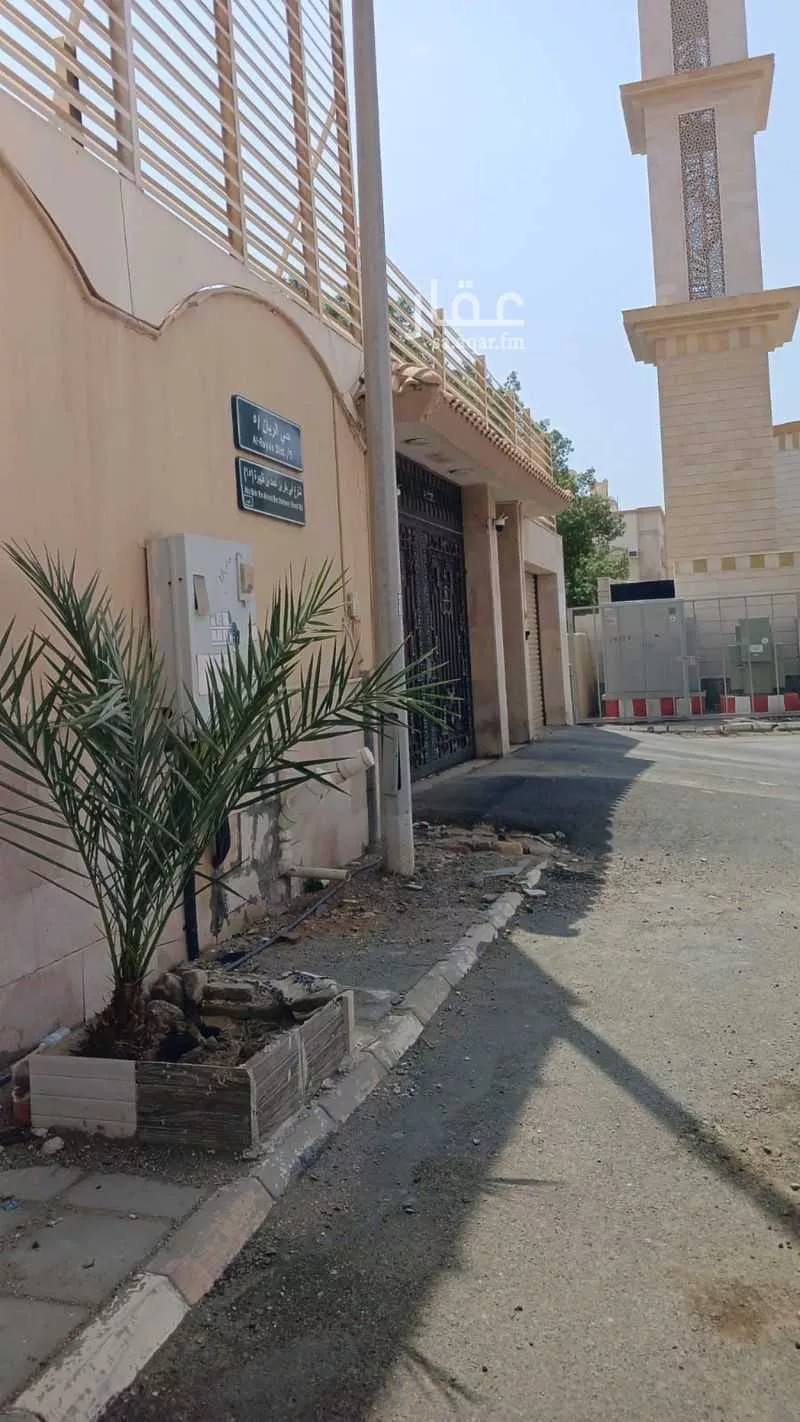 فيلا للبيع في شارع ابي بكر بن احمد بن ظهيرة, حي الريان, مدينة جدة, منطقة مكة المكرمة 1 صورة
