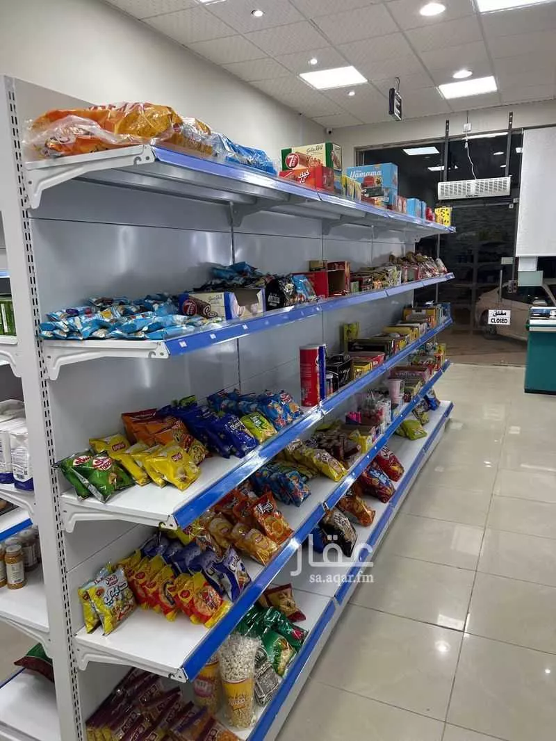 محل للبيع في شارع الوزير بن سليمان ، حي الريان ، عنيزة ، عنيزة 1 صورة