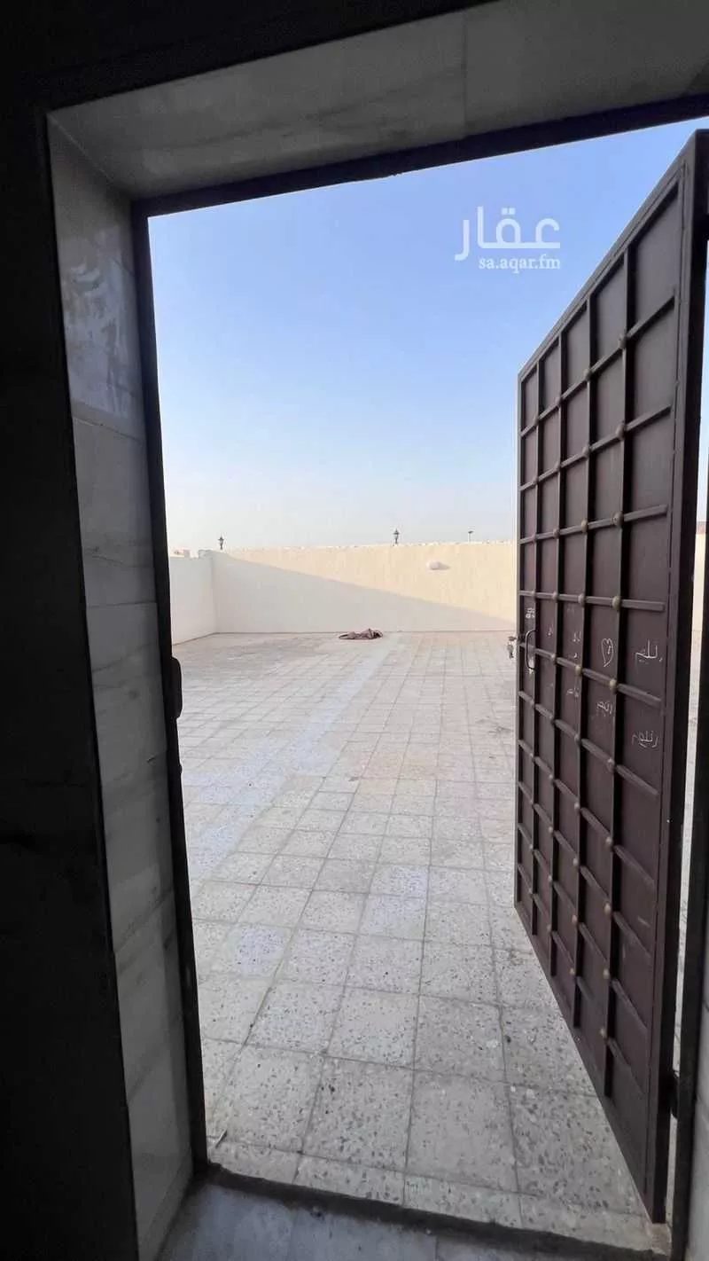 عمارة للبيع في شارع شراحيل بن ادة, حي الدفاع, مدينة المدينه المنوره, منطقة المدينة المنورة 1 صورة