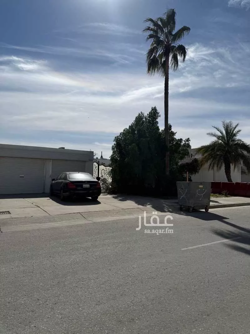 فيلا للبيع في حي الاحياء الشرقيه, مدينة مدينه الجبيل الصناعيه, المنطقة الشرقية 1 صورة