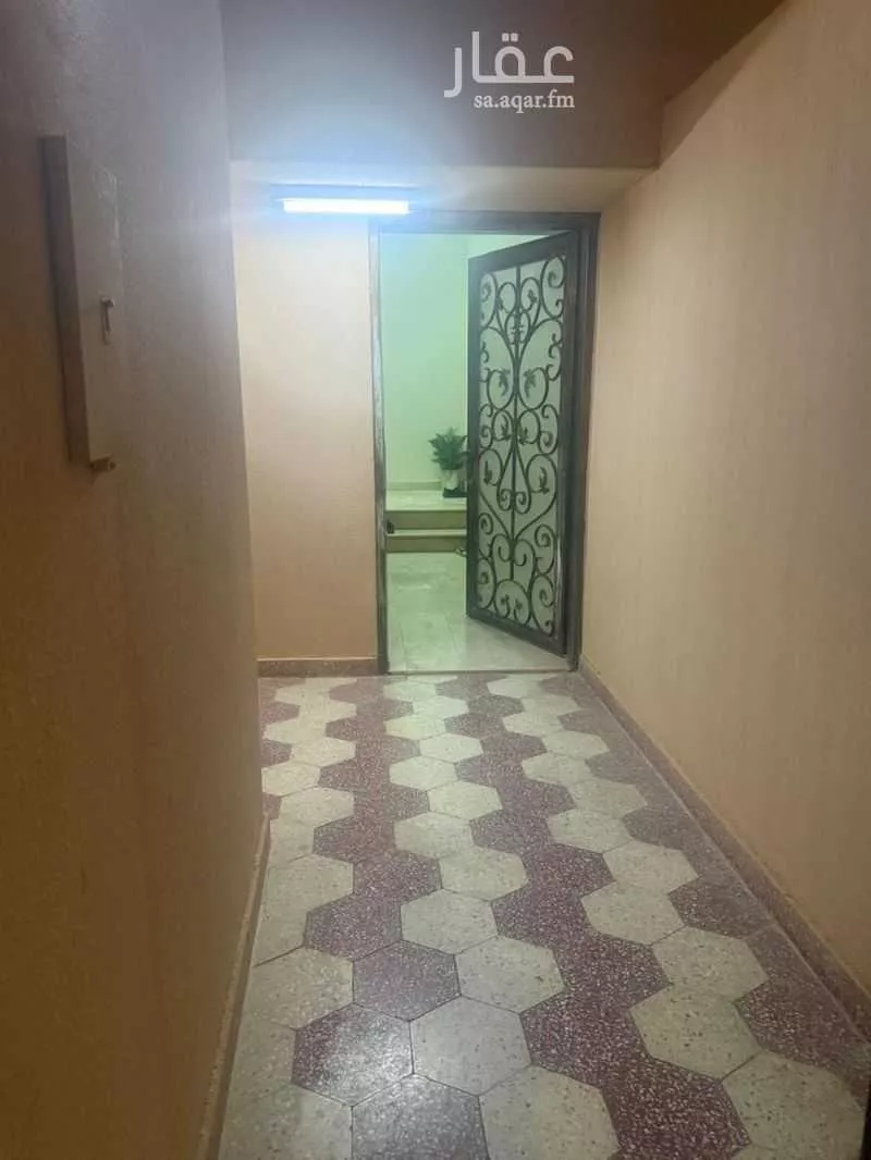 فيلا للبيع في شارع الجيزة, حي الفيحاء, مدينة الرياض, منطقة الرياض 1 صورة