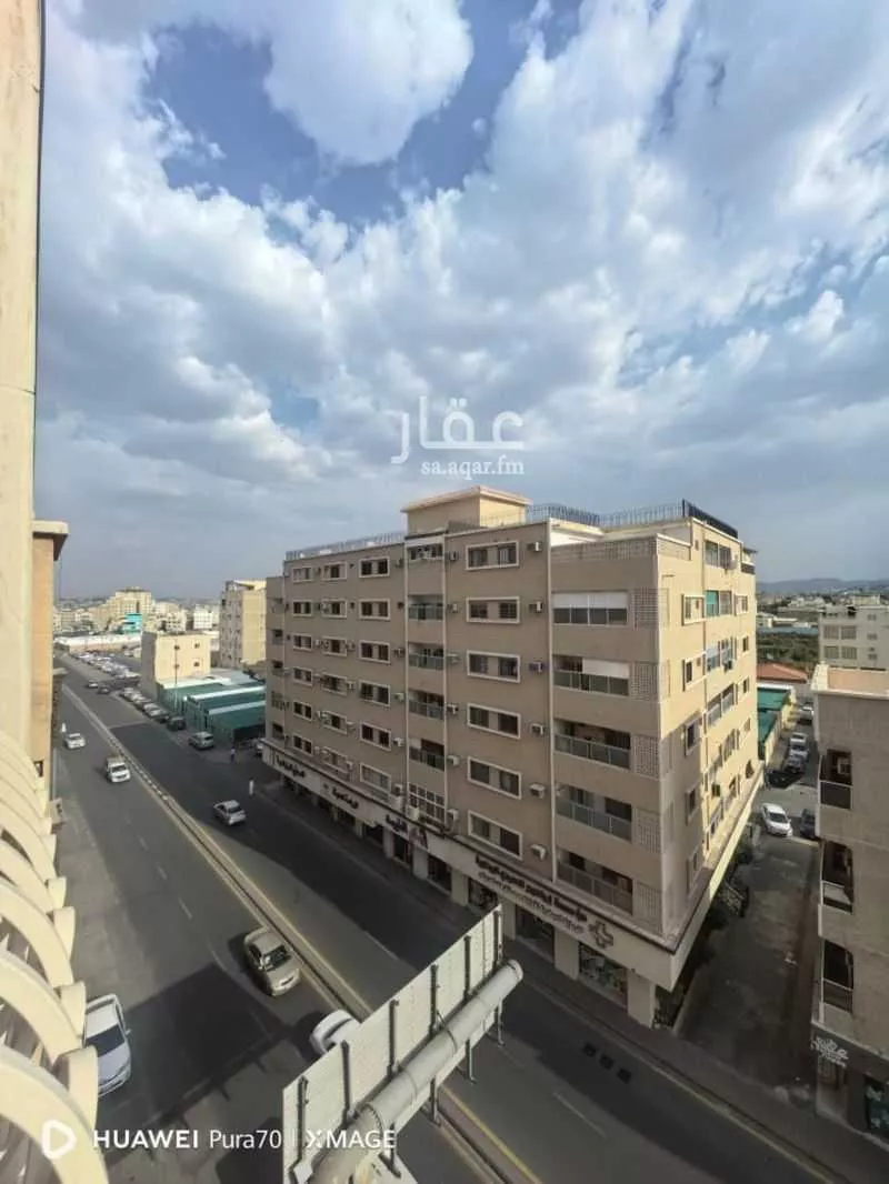 عمارة للإيجار في شارع ابن دريد, حي السلامة, مدينة الطائف, منطقة مكة المكرمة 1 صورة