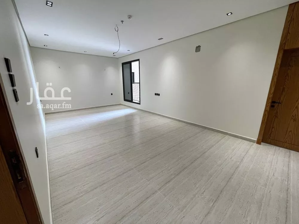 شقة للبيع في شارع الخفجي, حي ضاحية الملك فهد, مدينة الدمام, المنطقة الشرقية 1 صورة