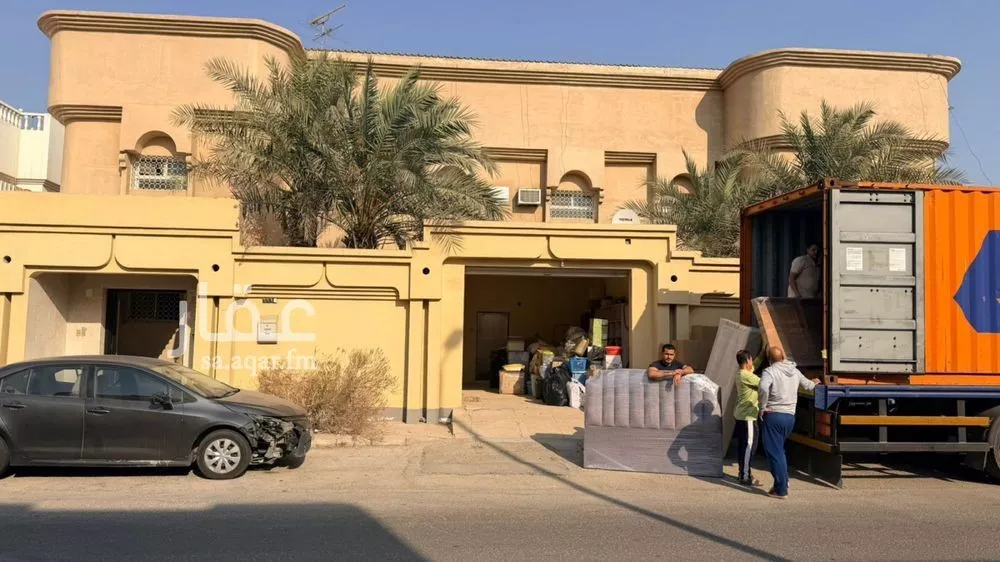 فيلا للبيع في شارع 24هـ, حي أحد, مدينة الدمام, المنطقة الشرقية 1 صورة