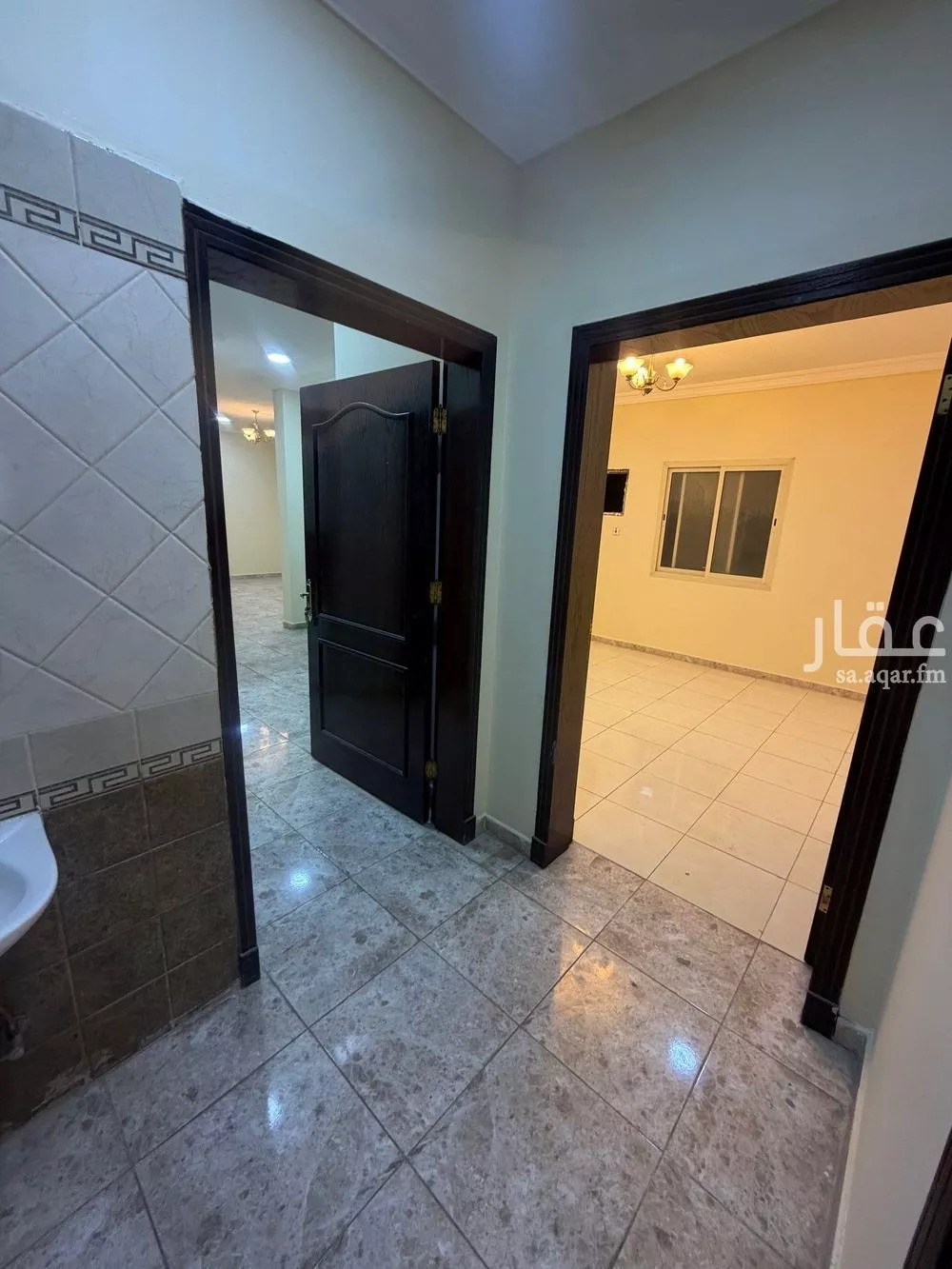 عمارة للإيجار في شارع الفضل, حي هجر, مدينة الدمام, المنطقة الشرقية 1 صورة