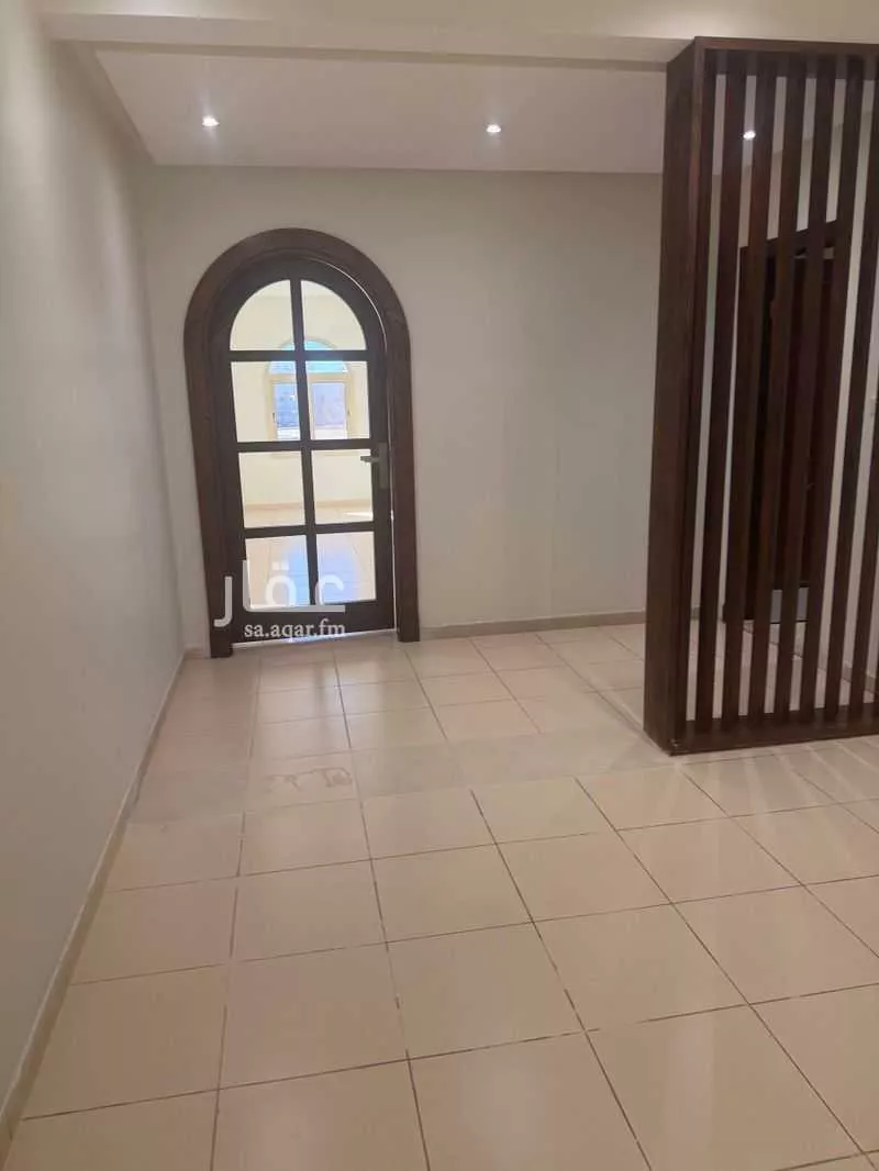 فيلا للإيجار في شارع عبدالرحمن بن ابي بكر الصديق ، حي البساتين ، جدة ، جدة 1 صورة