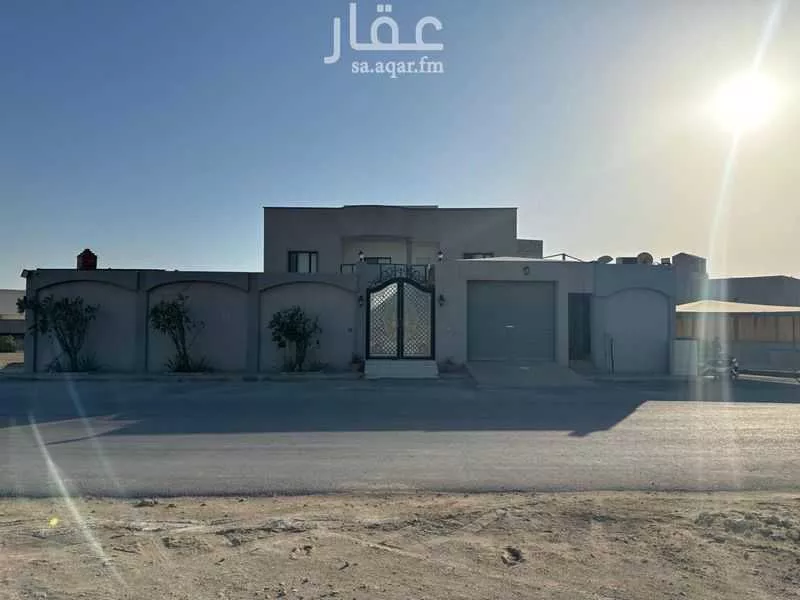 فيلا للبيع في شارع ابن الياسميني, حي الكوثر, مدينة الخبر, المنطقة الشرقية 1 صورة
