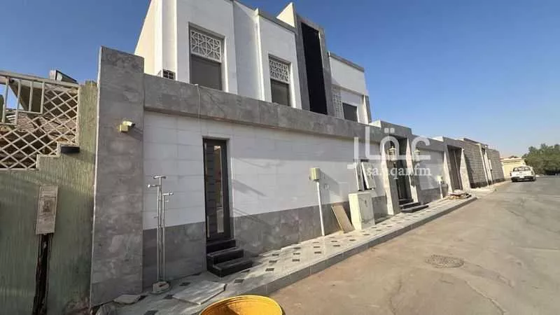 فيلا للبيع في شارع أبي القاسم الشريف, حي الحمراء, مدينة الرياض, منطقة الرياض 1 صورة