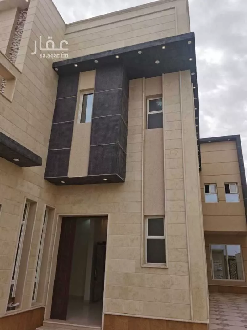 فيلا للبيع في شارع 315 قفار ، حي قفار ، حائل ، منطقة حائل 1 صورة