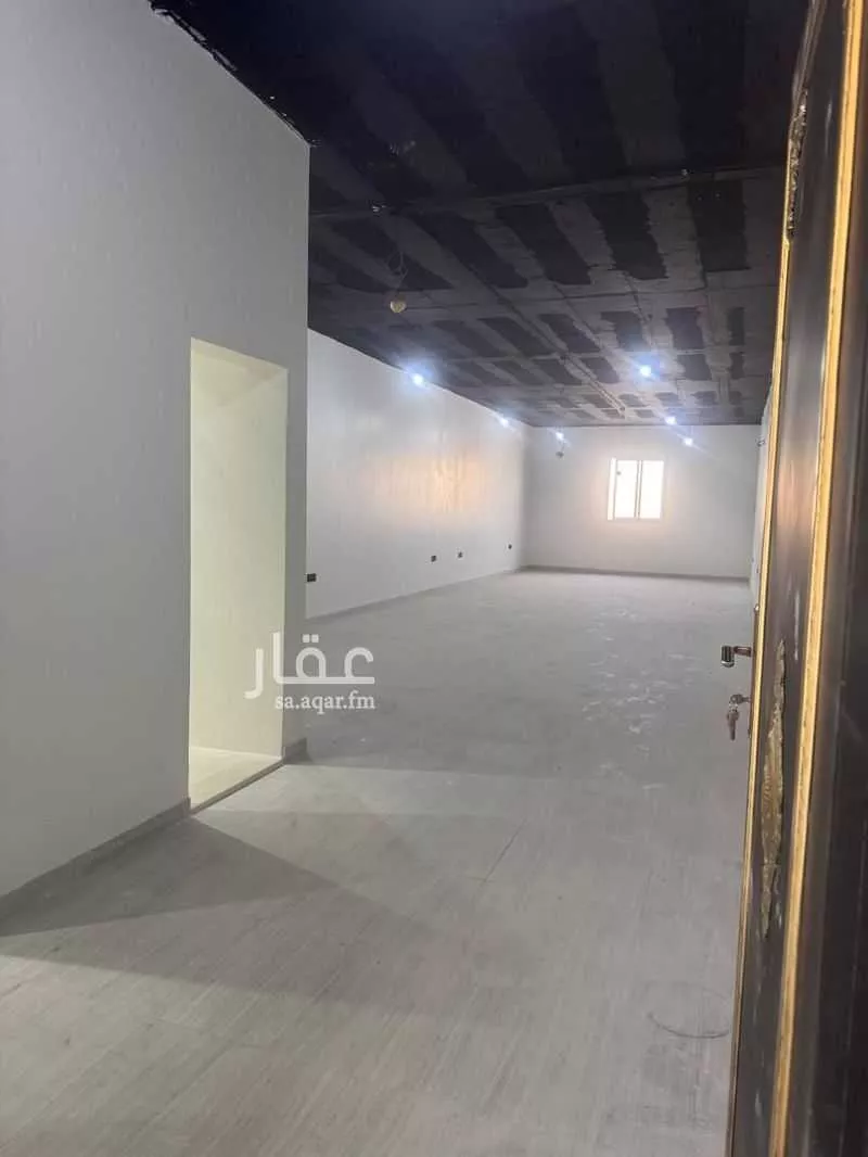 مكتب تجاري للإيجار في شارع السيل الكبير, حي المهدية, مدينة الرياض, منطقة الرياض 1 صورة