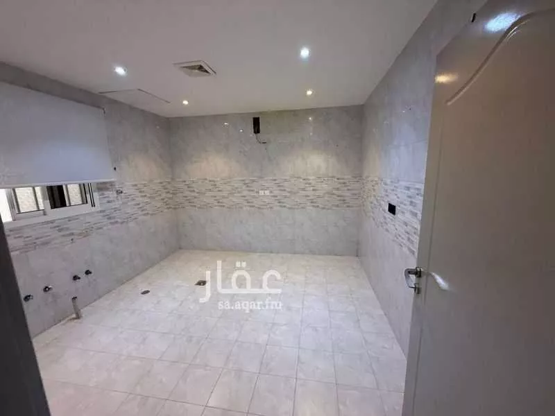 شقة للإيجار في شارع القادسي, حي العزيزية, مدينة الرياض, منطقة الرياض 1 صورة