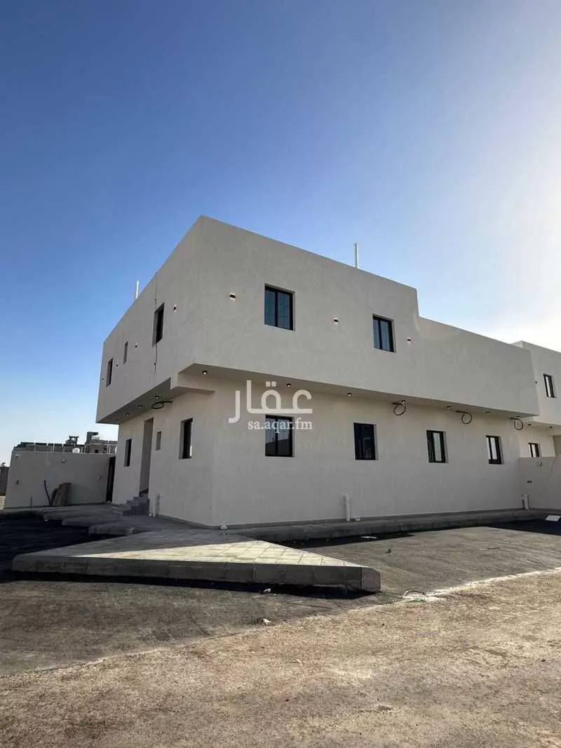 دور للبيع في شارع القاسم بن زكريا الكوفي, حي السكب, مدينة المدينه المنوره, منطقة المدينة المنورة 1 صورة