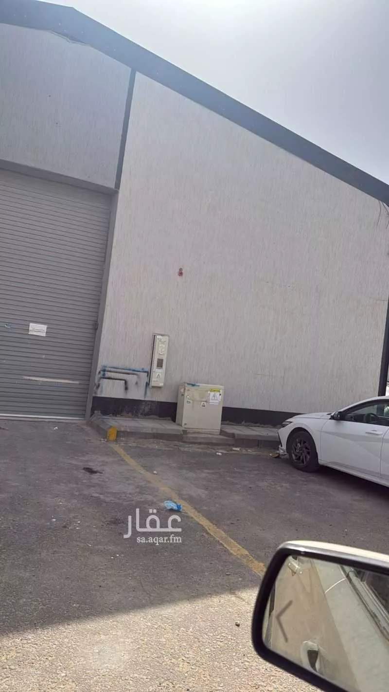 مستودع للإيجار في شارع عمر عبدالرحمن حديث, حي الرمال, مدينة الرياض, منطقة الرياض 1 صورة