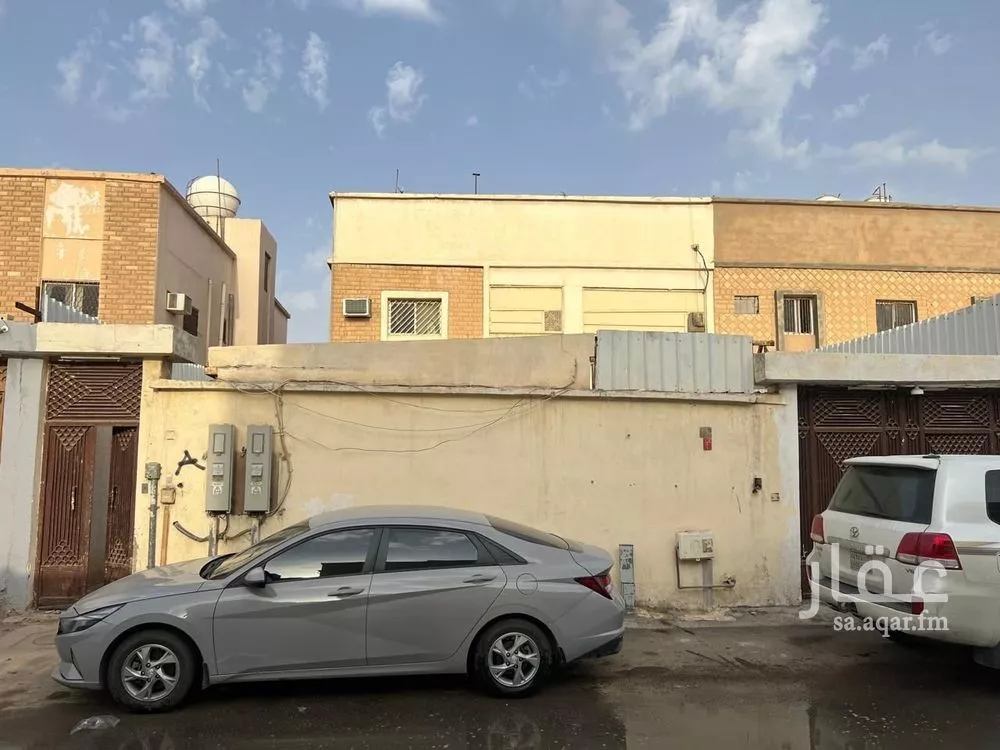 فيلا للبيع في شارع علي بن أسعد الخطيب, حي النسيم الغربي, مدينة الرياض, منطقة الرياض 1 صورة