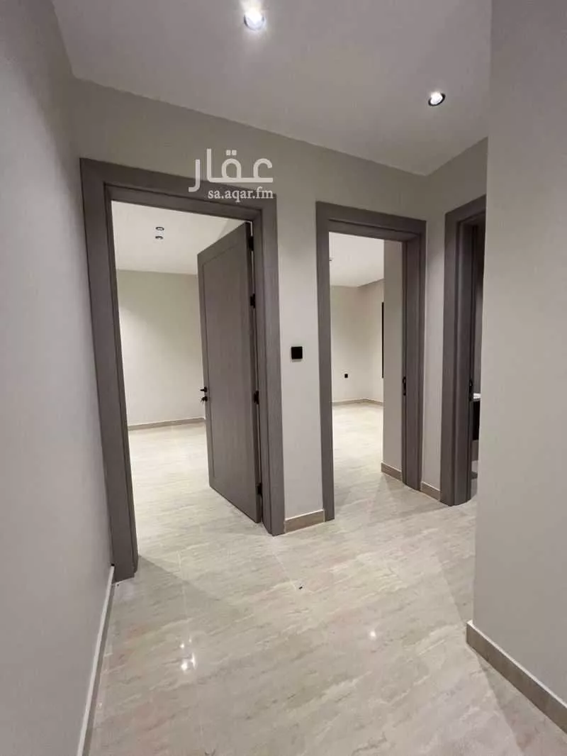 شقة للبيع في شارع الملك فهد بن عبدالعزيز سعود, حي الخور, مدينة الخبر, المنطقة الشرقية 1 صورة