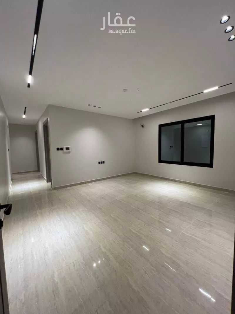 شقة للبيع في شارع سكاكا, حي الحمراء, مدينة الخبر, المنطقة الشرقية 1 صورة