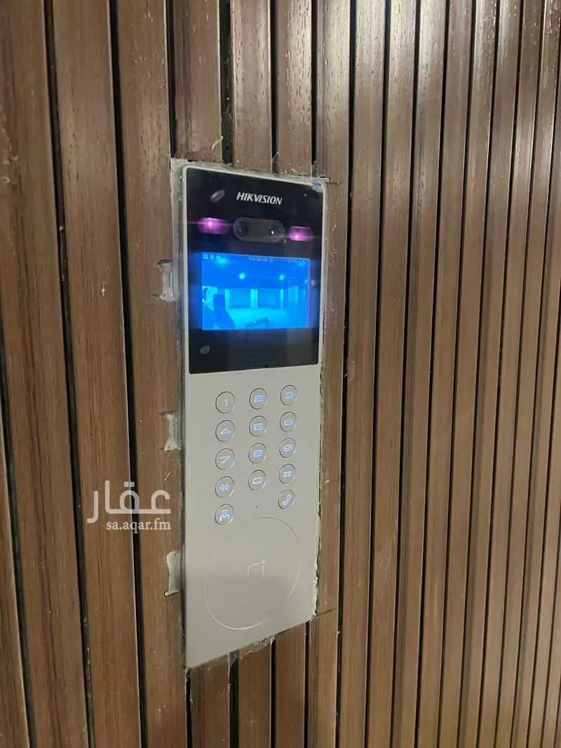 شقة للبيع في شارع الملك فهد بن عبدالعزيز سعود, حي الحمراء, مدينة الخبر, المنطقة الشرقية 1 صورة