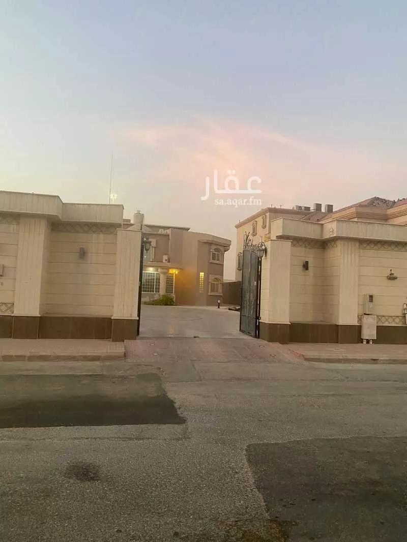 فيلا للبيع في شارع العبرة, حي النزهة, مدينة الدمام, المنطقة الشرقية 1 صورة