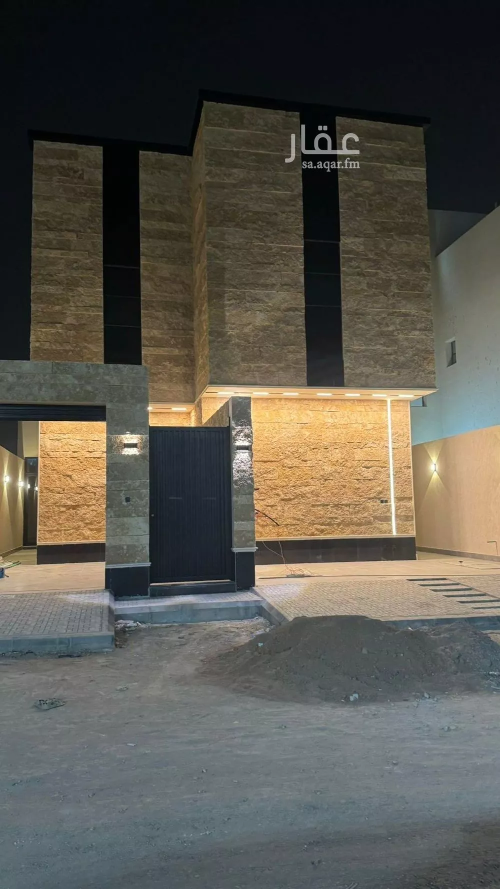 فيلا للبيع في شارع قطب الدين أبي الخير, حي البيان, مدينة الرياض, منطقة الرياض 1 صورة