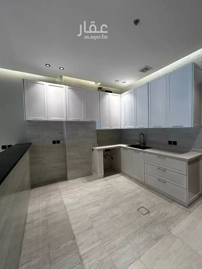 شقة للإيجار في شارع 12ب, حي الحمراء, مدينة الخبر, المنطقة الشرقية 1 صورة