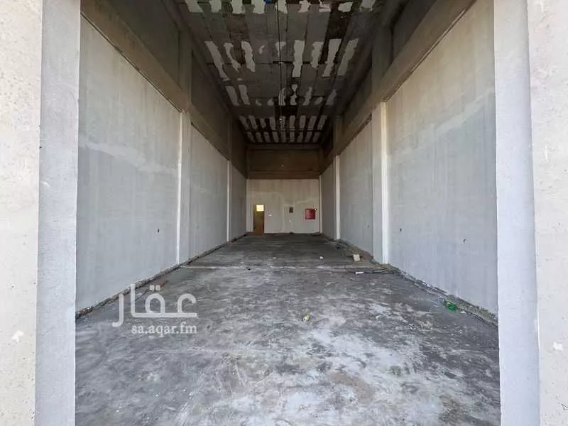 محل للإيجار في شارع عنيزة, حي النخيل, مدينة بريده, منطقة القصيم 1 صورة