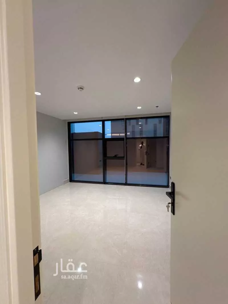 مكتب تجاري للإيجار في شارع العليا, حي العليا, مدينة الرياض, منطقة الرياض 1 صورة