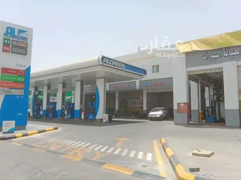 محل للإيجار في شارع شارع ياسر بن عامر الكناني, حي الفلاح, مدينة جدة, منطقة مكة المكرمة 1 صورة