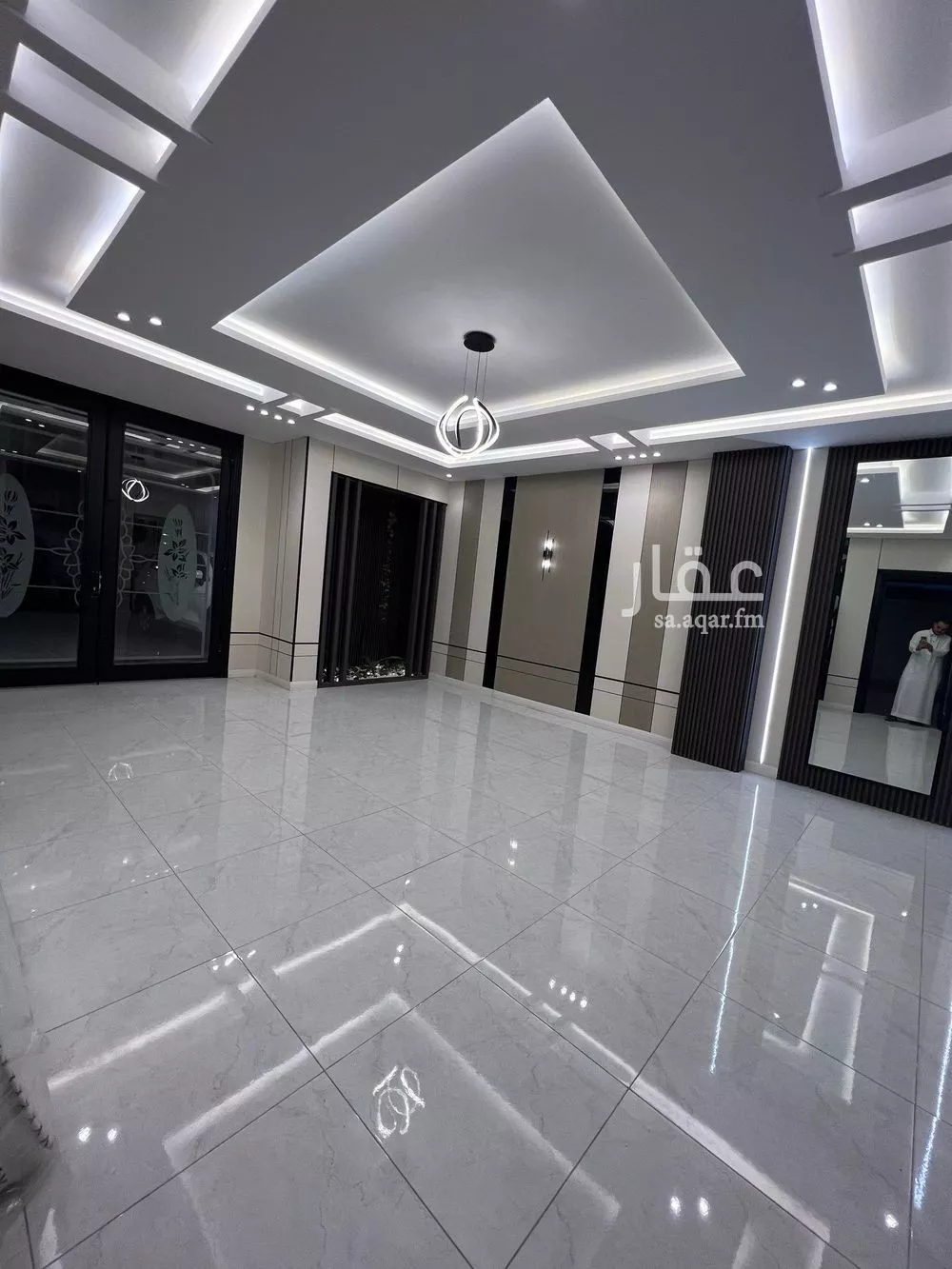عمارة للبيع في شارع عمرو بن حسان, حي البوادي, مدينة جدة, منطقة مكة المكرمة 1 صورة