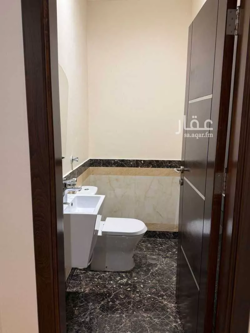 عمارة للإيجار في شارع عباس الحلواني, حي الروضة, مدينة جدة, منطقة مكة المكرمة 1 صورة