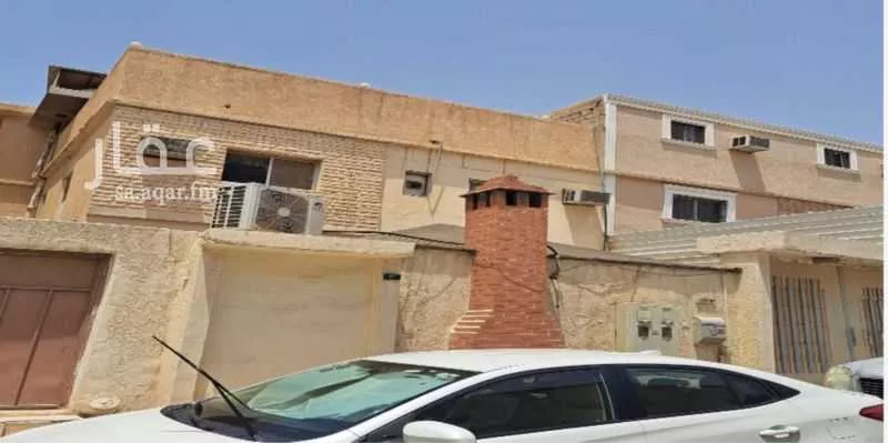 فيلا للبيع في شارع نجم الدين الأيوبي ، حي الربوة ، الرياض ، منطقة الرياض 1 صورة