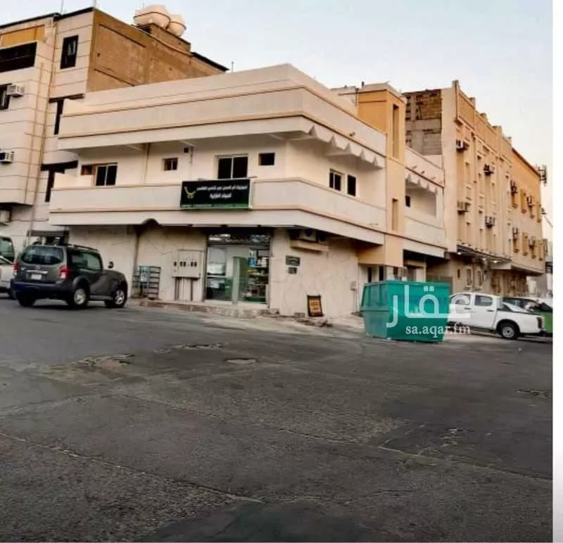 عمارة للبيع في شارع التاسع, حي الثقبة, مدينة الخبر, المنطقة الشرقية 1 صورة