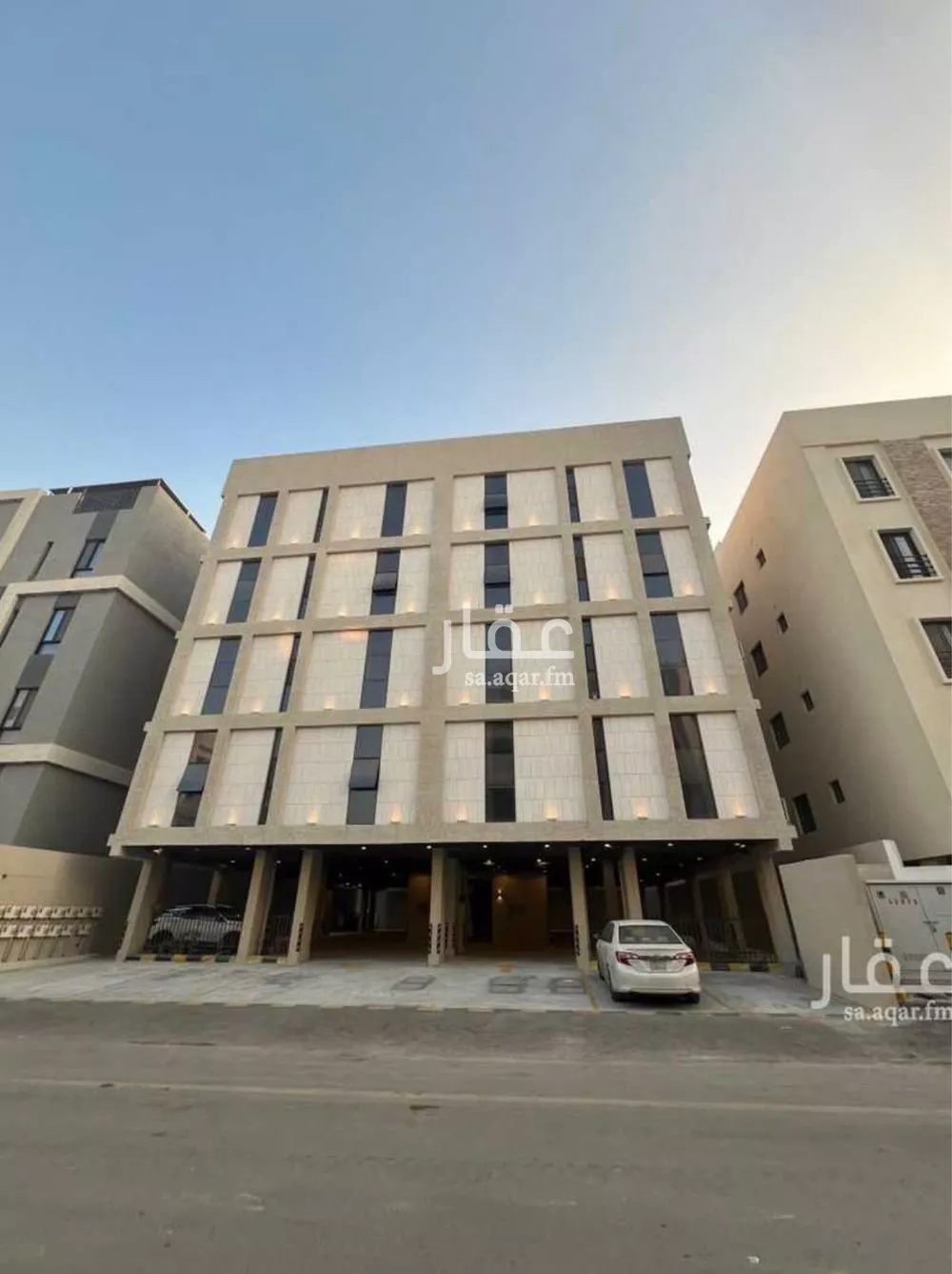 شقة للبيع في شارع الحناكية, حي الحمراء, مدينة الخبر, المنطقة الشرقية 1 صورة