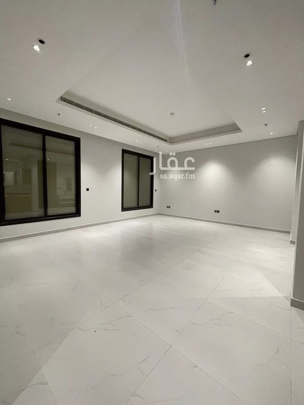 شقة للإيجار في شارع طريق الملك فهد الفرعي, حي الملقا, مدينة الرياض, منطقة الرياض 1 صورة