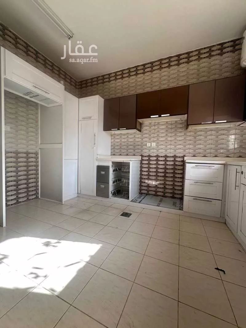 شقة للإيجار في شارع عقرباء 75 ، حي عقرباء ، الجبيلة ، الدرعية 1 صورة