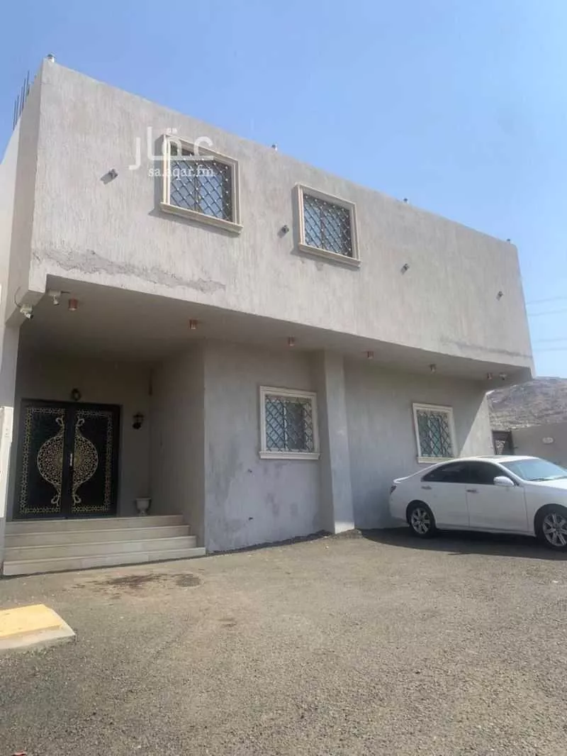 فيلا للبيع في شارع ادهم محرز ، حي ولي العهد ، مكة ، منطقة مكة المكرمة 1 صورة