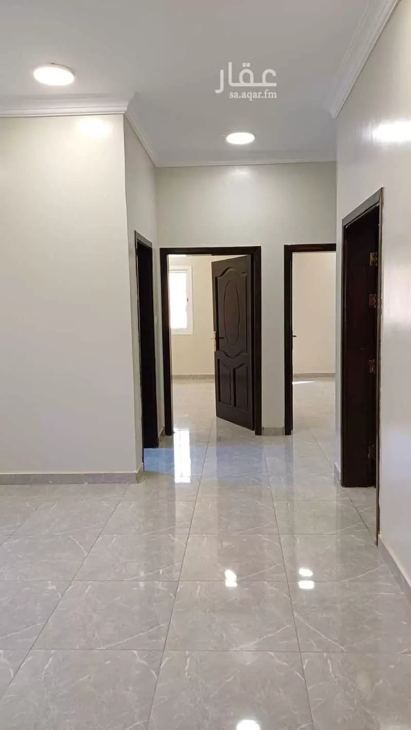 شقة للإيجار في شارع فائد ابي الورقاء, حي بنى حارثة, مدينة المدينة المنورة, منطقة المدينة المنورة 1 صورة