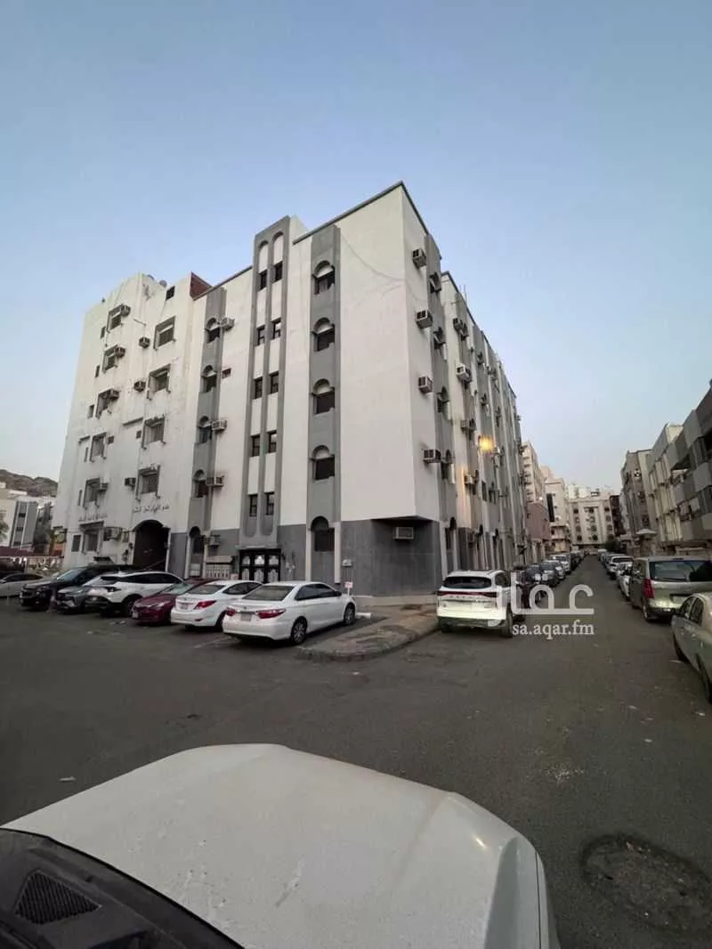 عمارة للبيع في شارع شارع الكرامة, حي الجامعة, مدينة مكه المكرمه, منطقة مكة المكرمة 1 صورة