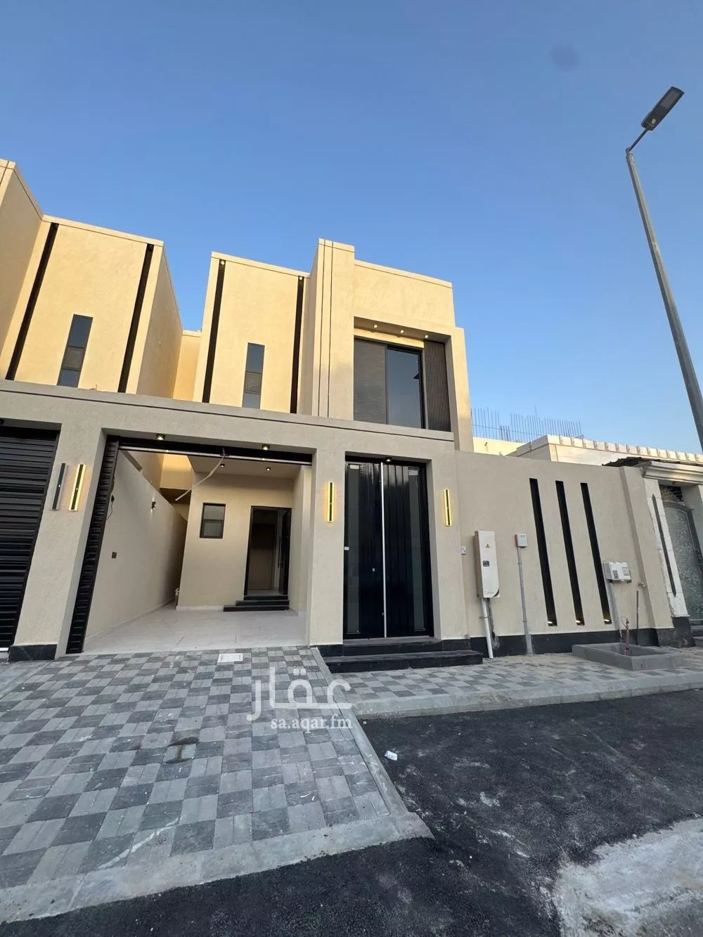 فيلا للبيع في شارع زهير بن جدعان, حي ضاحية الملك فهد, مدينة الدمام, المنطقة الشرقية 1 صورة