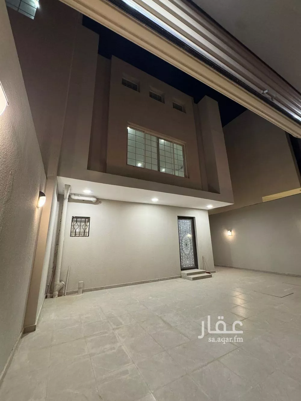 عمارة للبيع في شارع الحصين ابن حمام المري, حي ضاحية الملك فهد, مدينة الدمام, المنطقة الشرقية 1 صورة