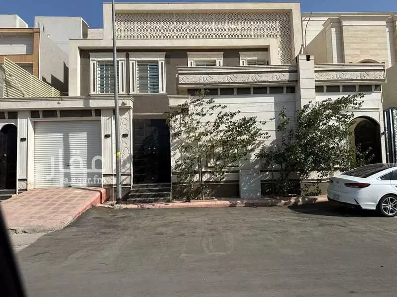 فيلا للبيع في شارع عبدالرحمن ابن حسن الفتني, حي القادسية, مدينة الرياض, منطقة الرياض 1 صورة
