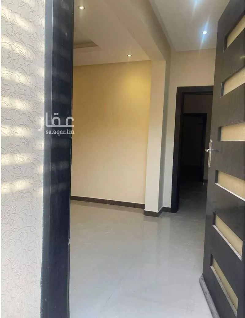 فيلا للبيع في شارع الحبقة, حي النفل, مدينة الرياض, منطقة الرياض 1 صورة