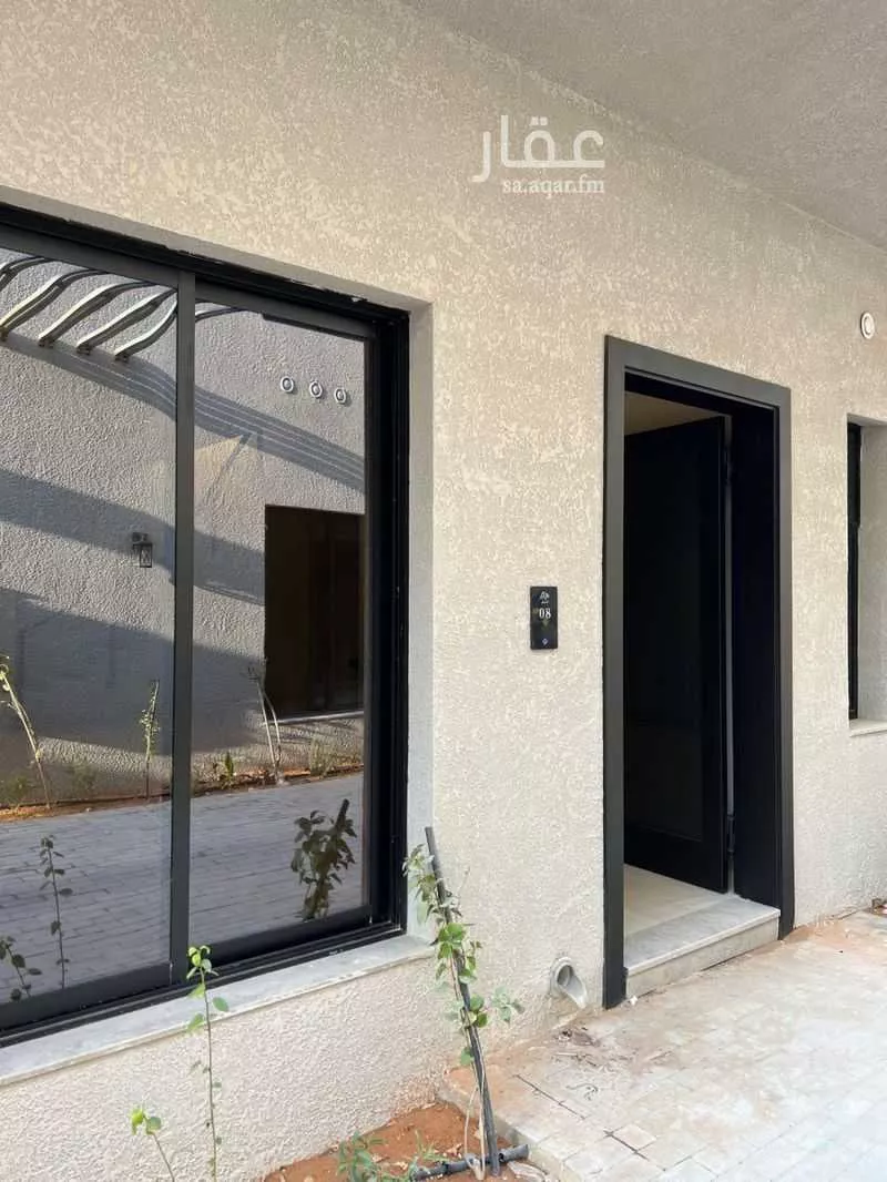 فيلا للبيع في شارع ابن البرهان النحاس, حي الرمال, مدينة الرياض, منطقة الرياض 1 صورة