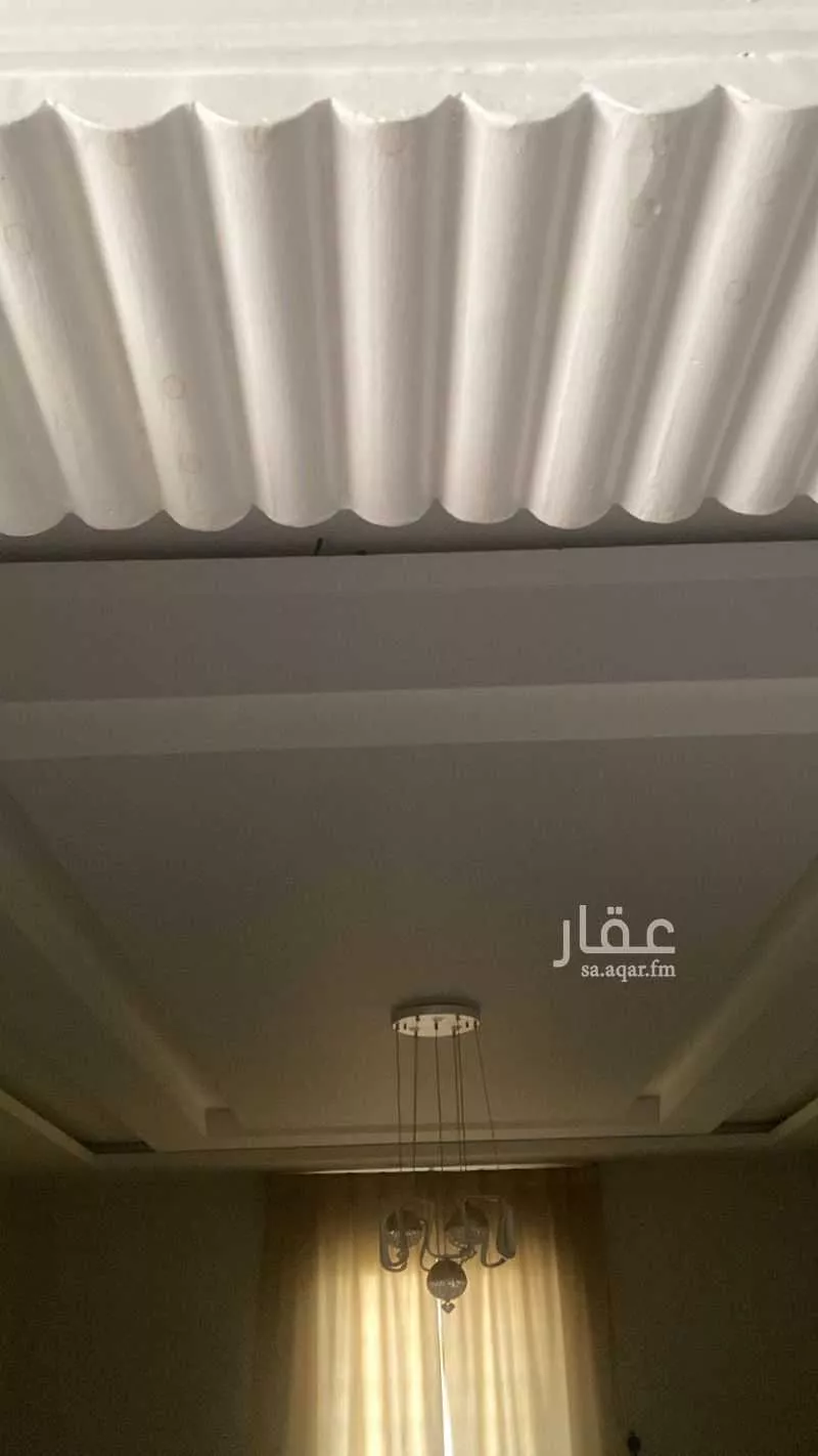 فيلا للبيع في شارع السراج, حي المنار, مدينة البكيريه, منطقة القصيم 1 صورة