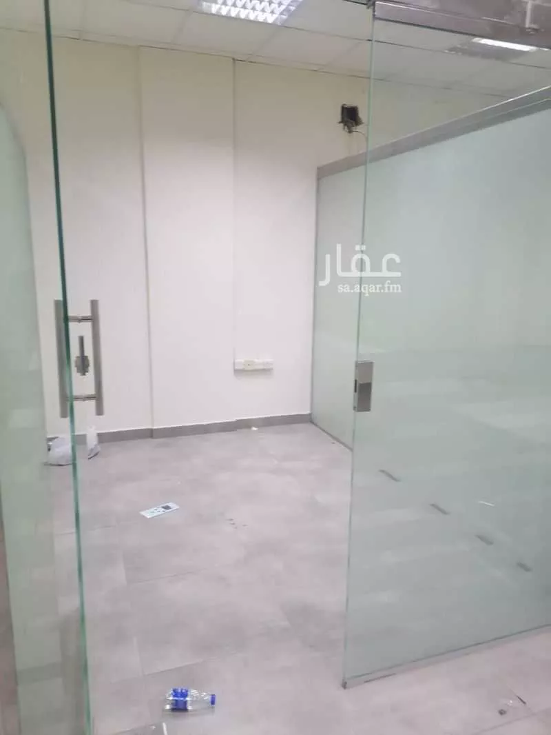 مكتب تجاري للإيجار في شارع الحسين بن علي, حي المصيف, مدينة الرياض, منطقة الرياض 1 صورة